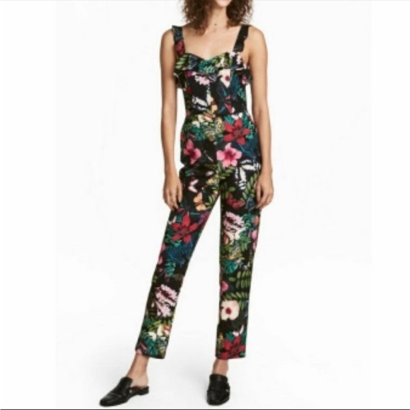 H&M Pants - H&m black floral print Hawaiian tropical sleeveless jumpsuit size 14